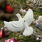 SnowDove Ornament – Stijlvol winters ornament voor feestelijke boomaccenten